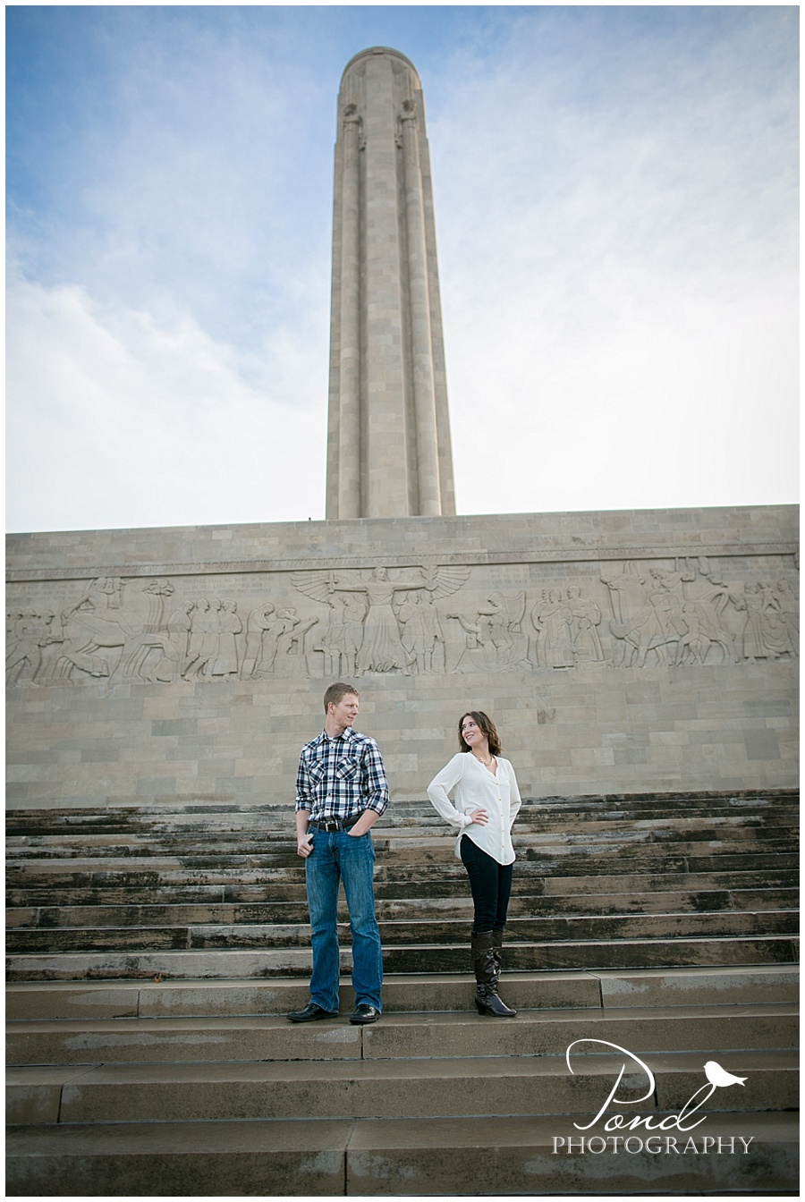 KansasCityEngagement_Plaza_GreggAmanda_0004